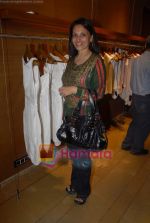 at the showcase of Rakesh Agarwal_s Collection at Chamomile, Bandra on 13th March 2009 (74).JPG
