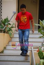 Aamir Khan_s birthday cleberated by media in Bandra on 14th March 2009 (22).JPG