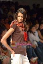 Model walk the ramp for Asmita Marwa Show at LIFW on 27th March 2009 (60).JPG