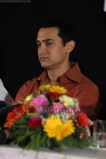 Aamir Khan at ADR election media press meet in Mehboob Studios on 31st March 2009 (34).JPG