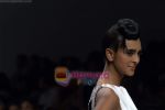Model walk the ramp for Narendra Kumar Show at Lakme Fashion Week Day 5 on 31st March 2009 (21)~0.jpg