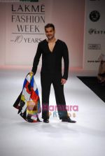 Arbaaz Khan walk the ramp for The Westside Show presented by Wendell Rodricks at Lakme Fashion week day 4 on 30th March 2009 ( (9).JPG