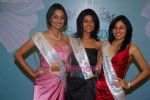 Ekta Chaudhury, Shriya Kishore, Pooja Chopra at Femina Miss India winners press meet in Sahara Star on 6th April 2009 (38).JPG