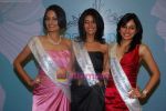 Ekta Chaudhury, Shriya Kishore, Pooja Chopra at Femina Miss India winners press meet in Sahara Star on 6th April 2009 (8).JPG