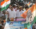 Salman Khan campaigns for Priya Dutt in Bandra Talao on 15th April 2009 (3).jpg