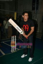 Kunal Khemu at film 99_s cricket match in WTC, Mumbai on 19th April 2009(2).JPG