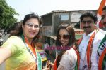 Mahima Chaudhry campaigns for NCP leader Sanjay Patil in Bhandup on 28th April 2009 (9).JPG