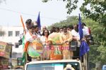 Mahima Chaudhry campaigns for NCP leader Sanjay Patil in Bhandup on 28th April 2009.JPG
