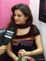Monica Bedi at Cygnus store on the occasion of Mother_s day in Lokhandwala on 9th May 2009 (2).JPG