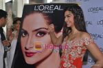 Sonam Kapoor at Loreal Paris brunch in Olive on 10th May 2009 (11).JPG