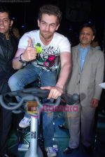 Neil Mukesh at Baqar_s Spinnathon event in True fitness Spa on 19th May 2009 (12).JPG