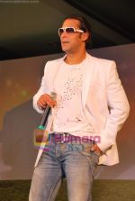 Salman Khan at the launch of the second season of Dus Ka Dum on 21st May 2009 (20).JPG