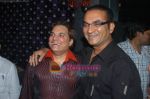 Lalit Pandit, Abhijeet at musician milind_s birthday bash in Tunga Regale, Mumbai on 31st May 2009 (2).JPG