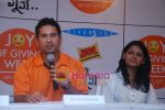 Sachin Tendulkar, Nandita Das at Giveindia media meet in MIG club, Bandra, Mumbai on 3rd June 2009 (9).JPG