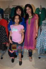 Star Vivaah with Aditi Shirwaikar in Westside Store on 9th June 2009 (26).JPG