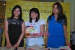 Anju Taraporewala, Raell Padamsee at the Launch of In between Corridors book by Alisha Cooper in Crossword on 12th June 2009  (9).JPG