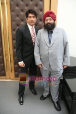 Shekhar Suman, Gurpaal Singh at the launch of Tedhi Baat in  BJN Banquets, Mumbai on 30th June 2009 (21).JPG