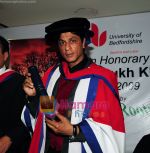 Shah Rukh Shah with his honorary doctorate in University of Bedfordshire on 10th July 2009  (2).jpg