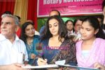 Vidya Balan inaugurates Rotary Club of  North End Bazaar in Tulip Star, Mumbai on 17th July 2009 (10).JPG