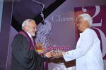 Pyarelal honoured by Whistling Woods in Indira Gandhi Institute on 18th July 2009  (7).JPG