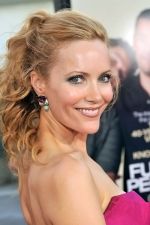 Leslie Mann at the LA Premiere of FUNNY PEOPLE on 20th July 2009 at ArcLight Hollywood, California.jpg