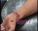 Hrithik Roshan get sussanne tattoed on his wrist (5).jpg
