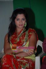 on the sets of marathi serial on 22nd July 2009 (3)~0.JPG