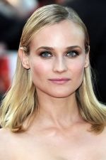Diane Kruger at the London Premiere of movie INGLOURIOUS BASTERDS on July 23rd, 2009 at Odeon Leicester Square (2).jpg
