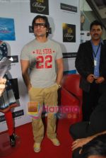 Saif Ali Khan promoted the Love Aaj Kal Apparel Line at Shoppers Stop on 23rd July 2009 (26).JPG