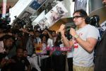 Saif Ali Khan promoted the Love Aaj Kal Apparel Line at Shoppers Stop on 23rd July 2009 (49).JPG