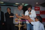 Shahid Kapoor, Vishal Bharadwaj at a documentary movie screening at MET college in Bandra, Mumbai on 25th July 2009 (4).JPG