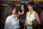 Pooja Batra, Shilpa Shetty, Kiran Bawa at the launch of Shilpa Shetty_s spa Iosis with Kiran Bawa on 26th July 2009 (86).JPG