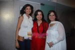 Shilpa Shetty, Farah Khan, Kiran Bawa at the launch of Shilpa Shetty_s spa Iosis with Kiran Bawa on 26th July 2009 (2)~0.JPG