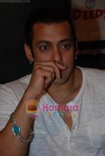 Salman Khan at Deeds event in Amara on 31st July 2009 (51).JPG