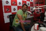 Sunil Shetty at Fever FM studios in Parel Mumbai on 10th Aug 2009 (6).JPG