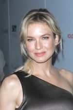 Renee Zellweger at the NY Premiere of MY ONE AND ONLY in Paris Theatre on August 18th 2009 (1).jpg