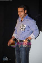Salman Khan at Wanted press meet in Leela on 18th Aug 2009 (32).JPG