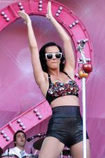 Katy Perry at The V Festival at Weston Park on 23.08.09 - IANS-PHOTO Katy Perry at The V Festival at Weston Park on 23.08.09 - IANS-PHOTO (3).jpg