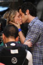 Hilary Duff and Penn Badgley On The Set Of GOSSIP GIRL in New York City on 26th August 2009 (27).jpg