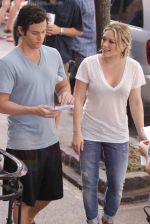 Hilary Duff and Penn Badgley On The Set Of GOSSIP GIRL in New York City on 26th August 2009 (43).jpg