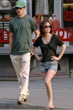 Rachel Bilson in NY in shorts on August 28, 2009.jpg