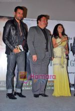 Rishi Kapoor, Rohit Shetty, Lalitya Munshaw at the launch of Lalitya Munshaw_s album in Cinemax on 7th Sep 2009 (2).JPG