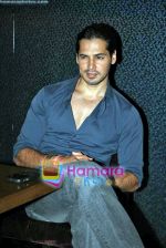 Dino Morea at Acid Factory promotional event in Mirador on 9th Sep 2009 (18).JPG