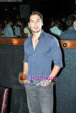 Dino Morea at Acid Factory promotional event in Mirador on 9th Sep 2009 (2).JPG
