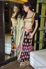 Sucheta Sharma  at the preview of Shyamal & Bhumika_s collection in Amara on 10th Sep 2009 (2).JPG