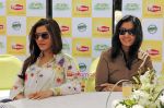 Kaykashan Patel with Leena Tipnis at the launch of Lipton Clear Green in Mumbai on 15th Sep 2009 .JPG