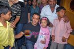 Salman Khan donates blood at Tata Memorial hospital in Mumbai on 15th Sep 2009 (21).JPG