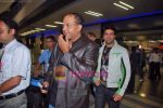 Ashutosh Gowariker, Harman Baweja return after What_s Your Raashee Toronto premiere in Mumbai Airport on 21st Sep 2009 (6).JPG