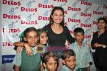 Rani Mukherjee with children of Deeds India in Globus, Bandra on 25th Sep 2009 (9).JPG