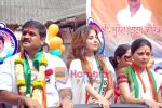 Urmila Matondkar campaigns for Sachin Ahir in Worli, Mumbai on 11th Oct 2009 (11).JPG